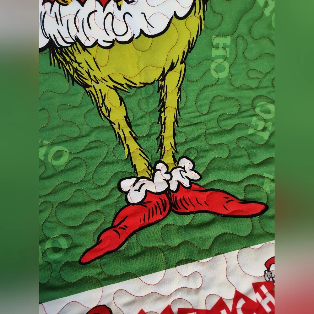 Christmas Grinch Quilt! New Handmade!  Child Size Throw / Wall Hanging 22